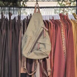 NWT Antik Kraft Sling Bag